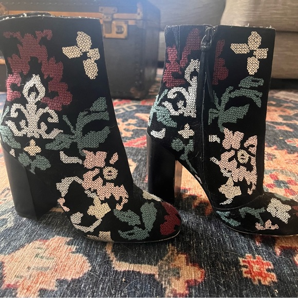 Rebecca Minkoff Embroidered Bootie - Picture 3 of 4